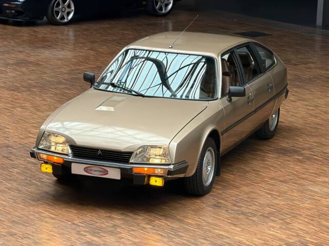 Bild 1/43 von Citroën CX 2400 GTi (1982)