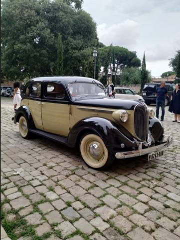 Immagine 1/9 di Chrysler Airflow Imperial Sedan (1936)