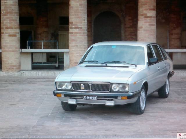Image 1/18 of Lancia Gamma 2000 (1981)