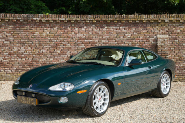 Image 1/50 de Jaguar XKR (2001)