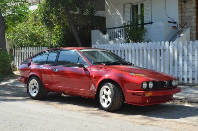 Imagen 1/16 de Alfa Romeo GTV 6 2.5 (1983)