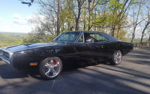 Image 1/6 of Dodge Charger R/T 426 (1970)