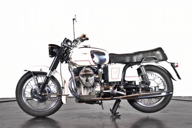 Image 1/19 of Moto Guzzi DUMMY (1969)