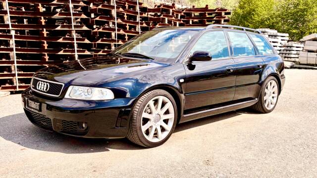 Afbeelding 1/14 van Audi RS4 Avant (2001)