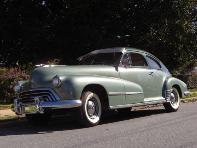 Image 1/7 de Oldsmobile 78 Coupé (1947)