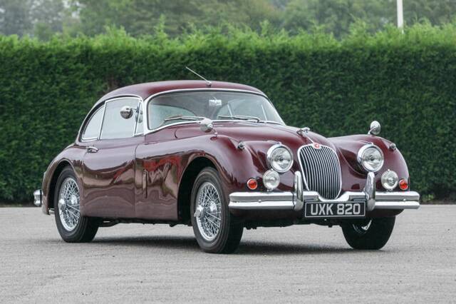Image 1/34 of Jaguar XK 150 SE FHC (1958)