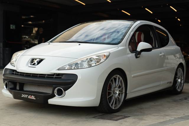 Bild 1/46 von Peugeot 207 CC 1.6 VTi (2006)