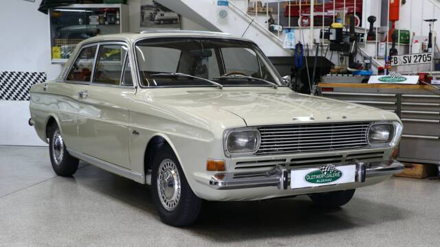 Image 1/35 of Ford 17m 1700S (1969)