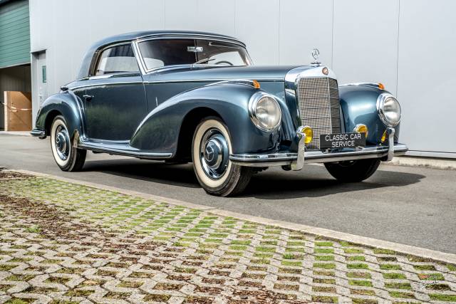 Image 1/50 of Mercedes-Benz 300 S (1953)