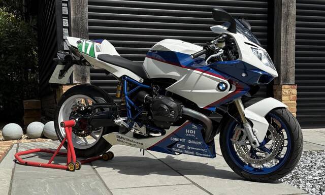 Image 1/10 of BMW HP2 Sport (2010)