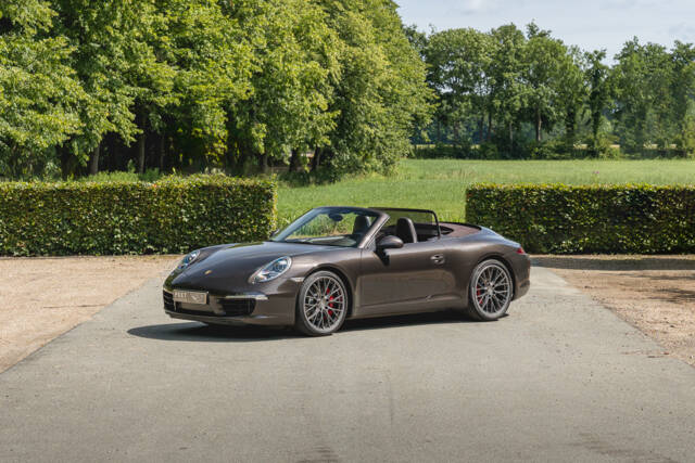 Image 1/28 of Porsche 911 Carrera S (2012)