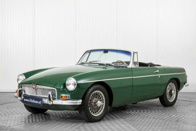 Image 1/50 of MG MGB (1965)