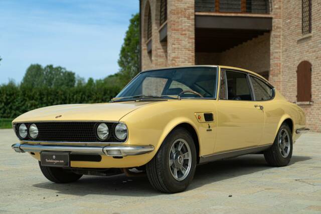 Image 1/50 of FIAT Dino 2400 Coupe (1971)