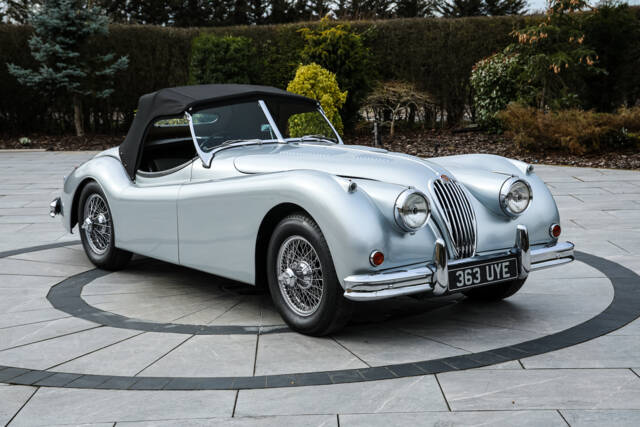 Image 1/13 de Jaguar XK 140 SE OTS (1956)