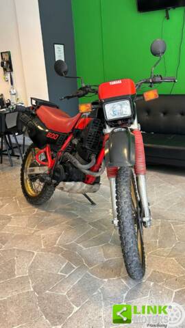 Image 1/10 de Yamaha DUMMY (1987)