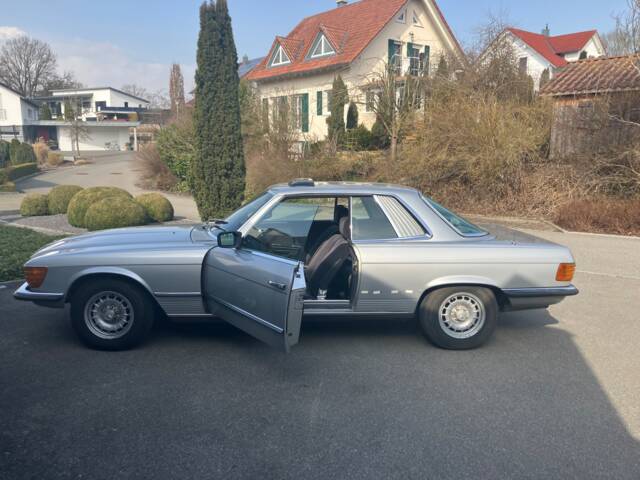 Image 1/10 of Mercedes-Benz 280 SLC (1977)