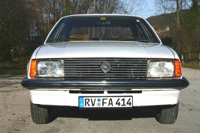 Immagine 1/34 di Opel Rekord 2,0 S (1981)