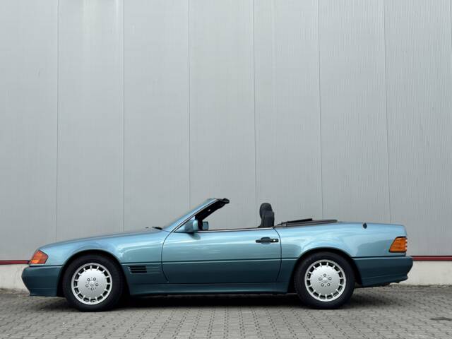 Image 1/19 of Mercedes-Benz 500 SL (1990)