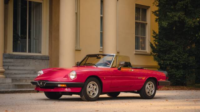 Image 1/32 of Alfa Romeo 1.6 Spider (1989)