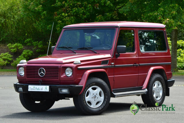 Afbeelding 1/49 van Mercedes-Benz 230 GE (SWB) (1993)