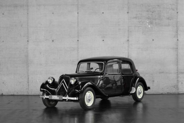 Immagine 1/50 di Citroën Traction Avant 11 BL (1953)
