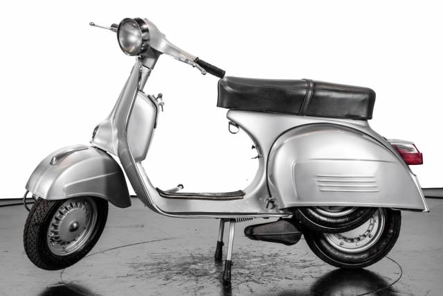 Image 1/31 of Piaggio DUMMY (1976)