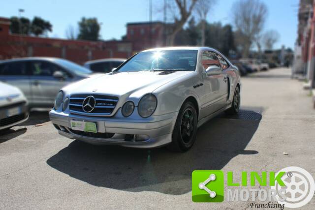 Immagine 1/10 di Mercedes-Benz CLK 200 Kompressor (2000)