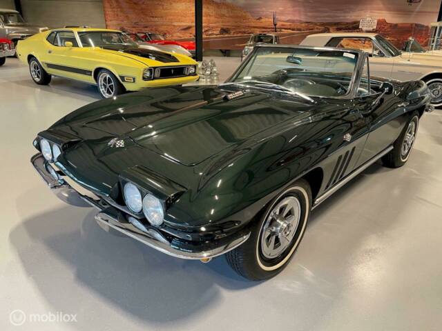 Afbeelding 1/9 van Chevrolet Corvette Sting Ray Convertible (1965)