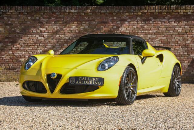 Image 1/50 of Alfa Romeo 4C Spider (2018)