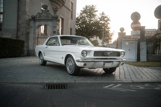 Bild 1/53 von Ford Mustang 200 (1966)