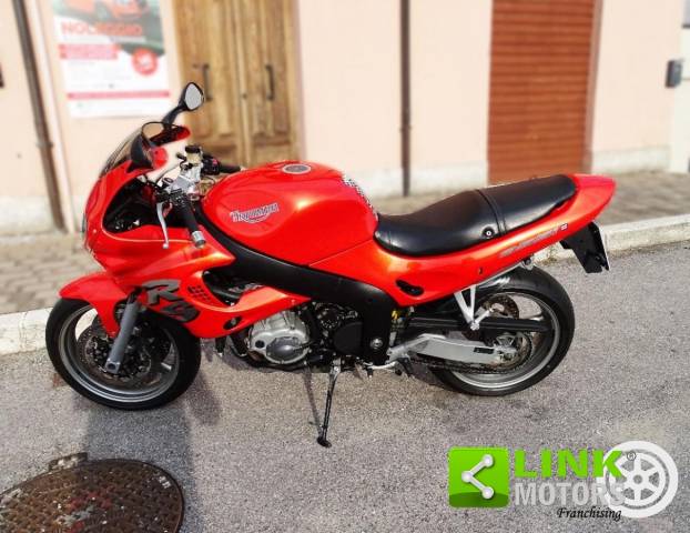 Bild 1/27 von Triumph DUMMY (2000)