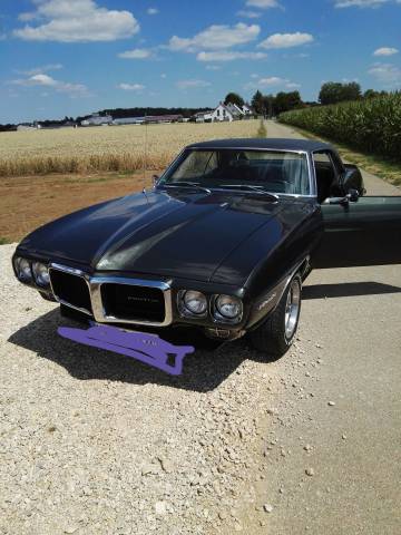 Image 1/11 of Pontiac Firebird (1969)