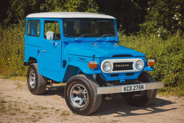Afbeelding 1/8 van Toyota Land Cruiser FJ 45 (1975)