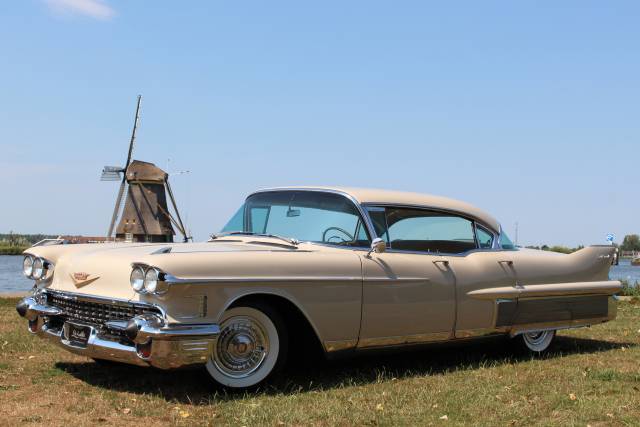 Bild 1/26 von Cadillac 60 Special Fleetwood (1958)
