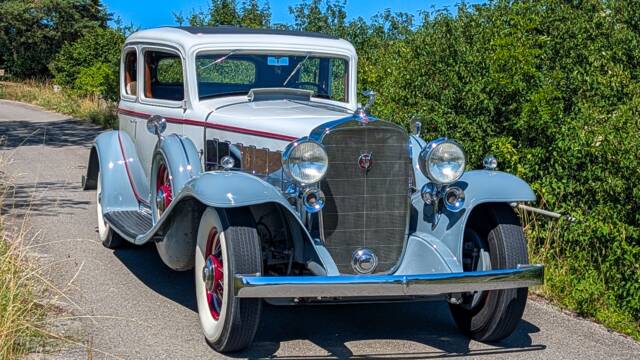 Image 1/51 of Cadillac 452 B Town Coupe (1931)