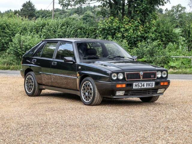 Image 1/35 of Lancia Delta HF Integrale (1991)