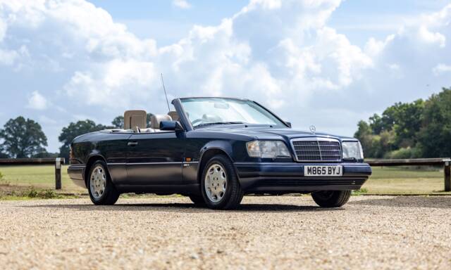 Bild 1/46 von Mercedes-Benz E 320 (1994)