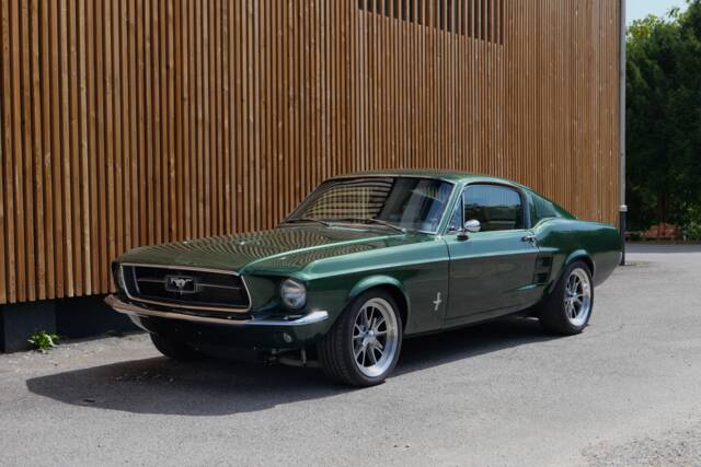 Image 1/32 of Ford Mustang Custom (1967)