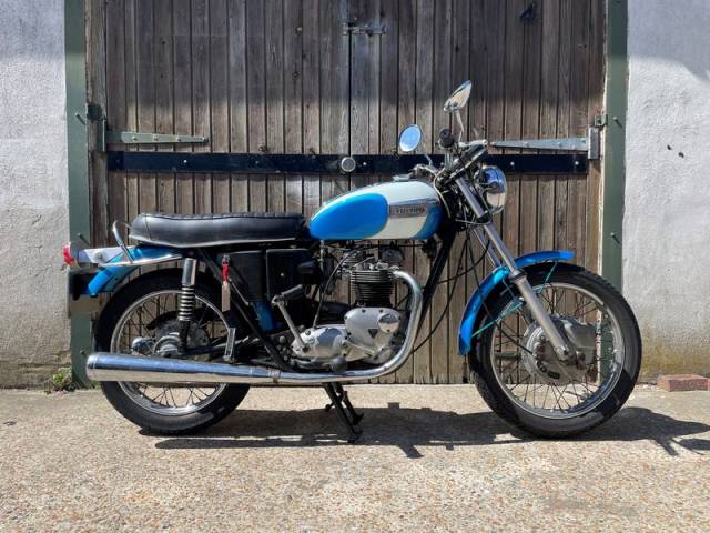 Image 1/35 of Triumph TR 6 Trophy &#x2F; Tiger (1972)
