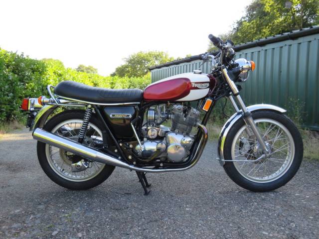 Afbeelding 1/39 van Triumph DUMMY (1975)