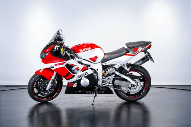 Bild 1/48 von Yamaha DUMMY (1999)
