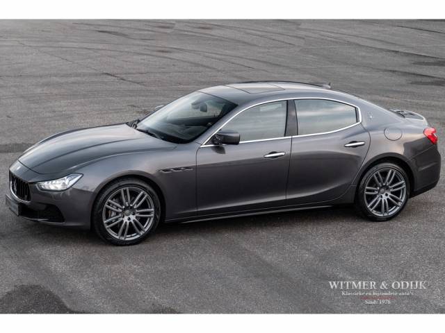 Image 1/31 of Maserati Ghibli (2014)