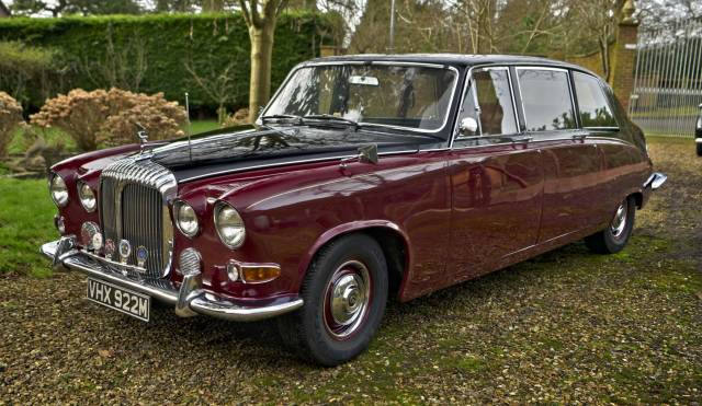 Image 1/46 de Daimler DS 420 (1974)