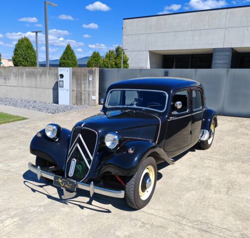 Bild 1/47 von Citroën Traction Avant 11 Commerciale (1955)