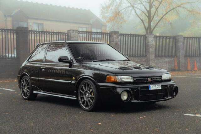 Image 1/50 of Mazda 323 GT-R (1994)