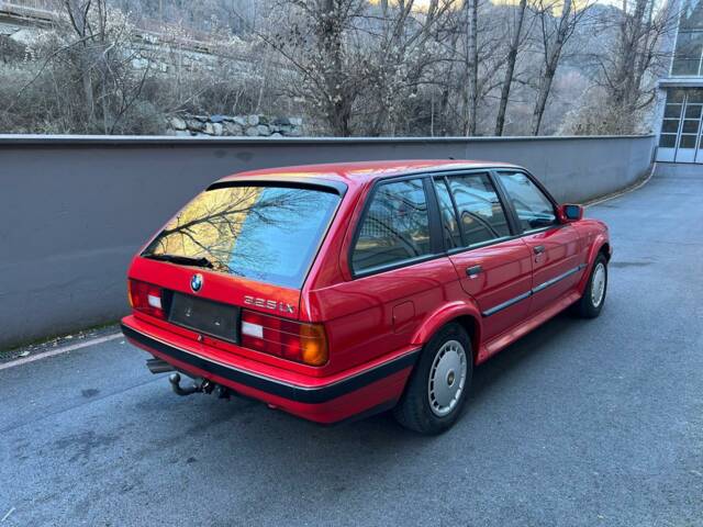 Bild 1/108 von BMW 325ix (1989)