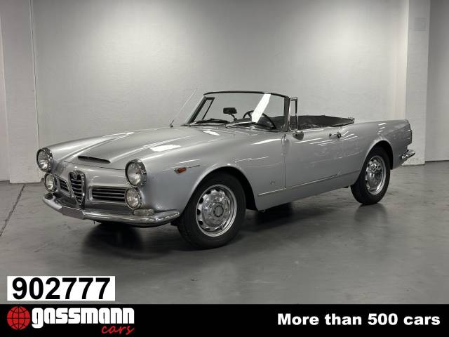 Immagine 1/15 di Alfa Romeo 2600 Spider (1966)