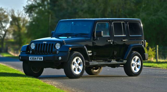 Image 1/50 of Jeep Wrangler Sahara 4.0L (2014)
