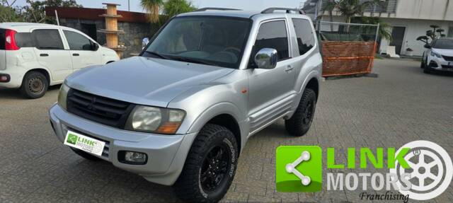 Bild 1/10 von Mitsubishi Pajero (2000)