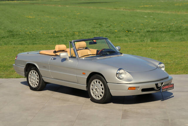 Image 1/50 of Alfa Romeo 2.0 Spider (1992)